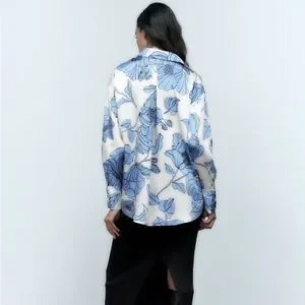 Zara Blue Floral Women's Top - Picture 2 of 4
